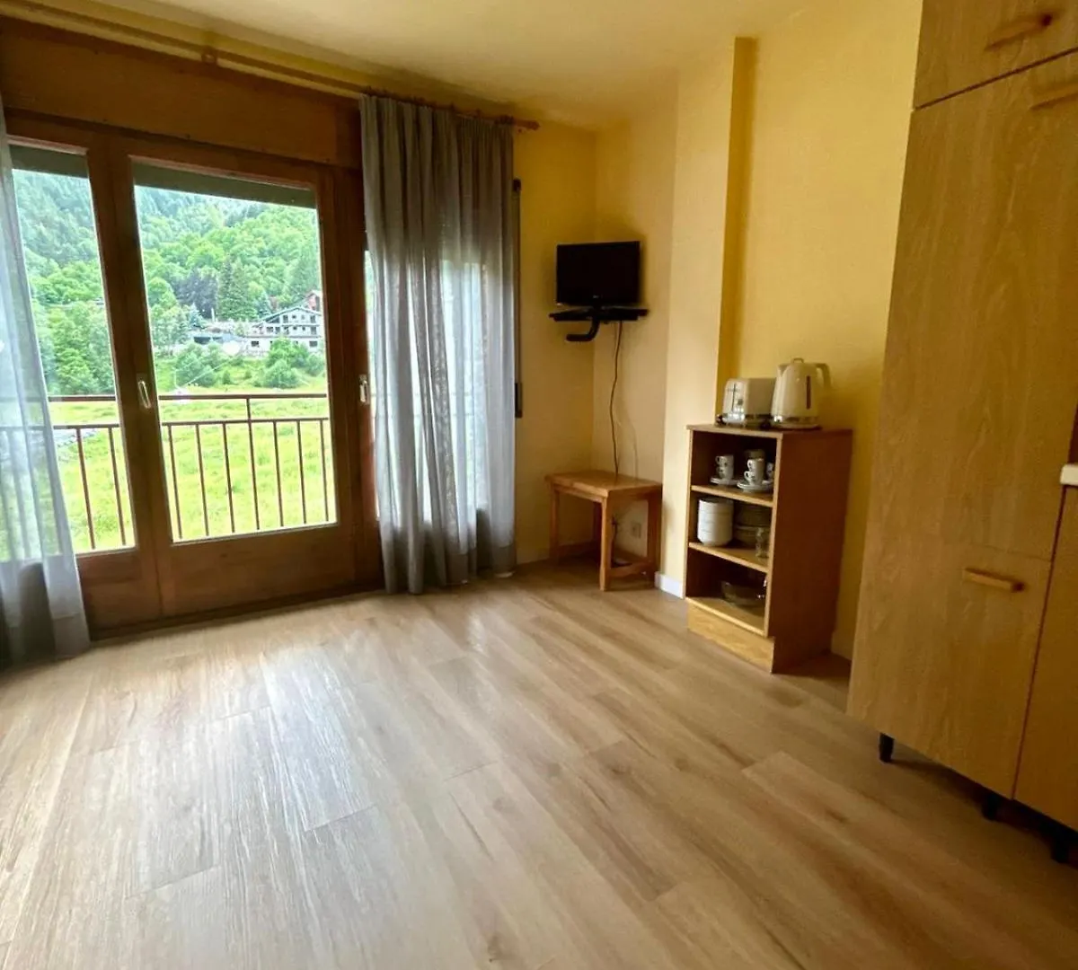 Apartamentos Turisticos Poblado Arinsal Andorra
