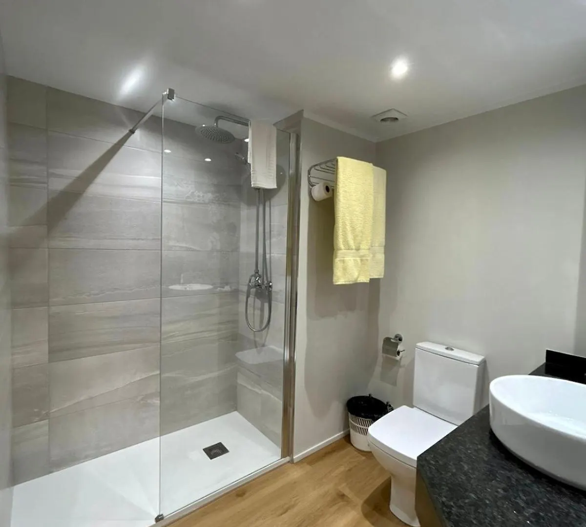 Apartamentos Turisticos Poblado アリンサル アンドラ