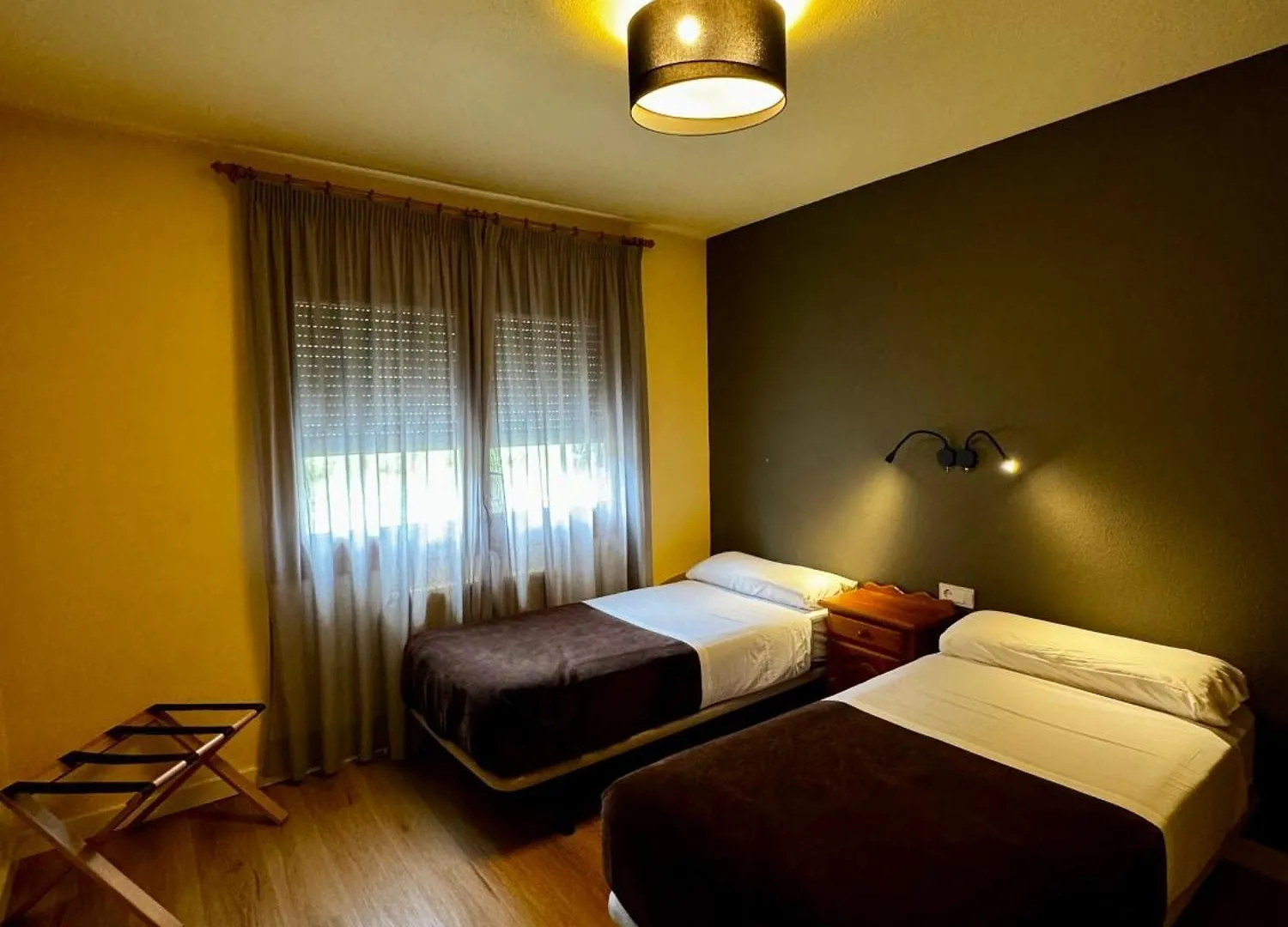 Apartamentos Turisticos Poblado アリンサル
