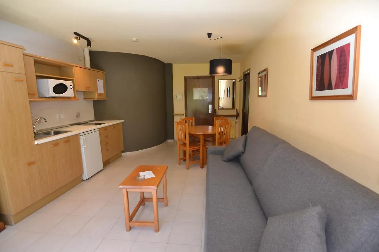 アパートホテル Apartamentos Turisticos Poblado アリンサル