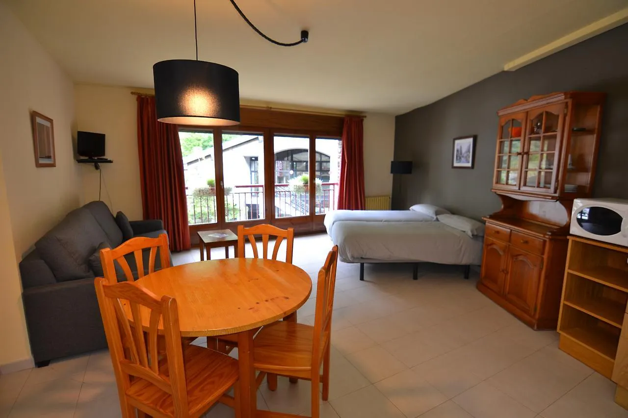 Apartamentos Turisticos Poblado アリンサル 3*,  アンドラ