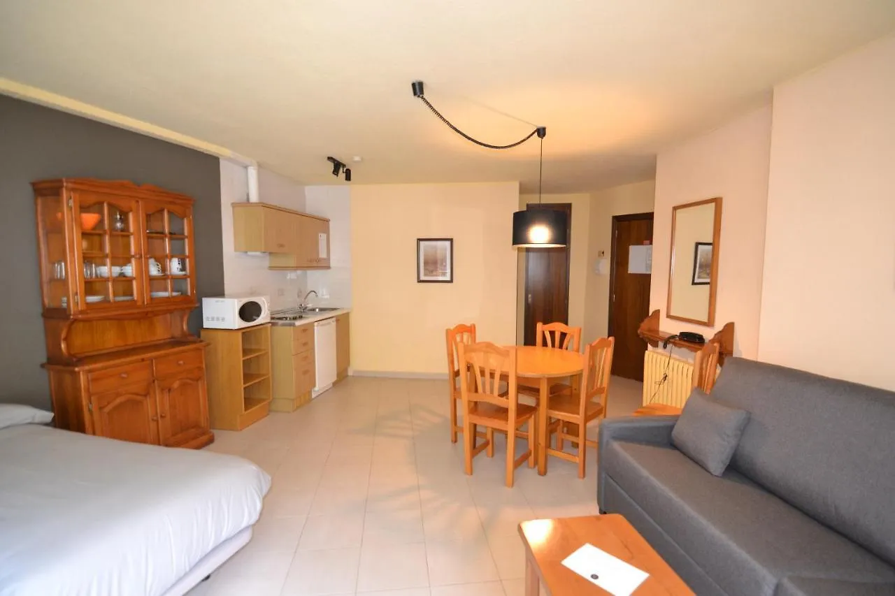 Apartamentos Turisticos Poblado Arinsal Aparthotel